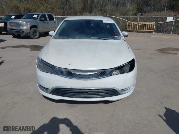 2015 Chrysler 200 Limited with VIN 1C3CCCAB7FN675172, listed as a IAAI auction lot 41835047 with 1 mi miles. Bid and sale history available at carsss.com. Image 6.