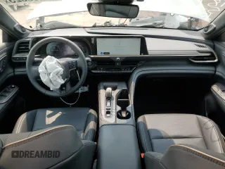 2023 Toyota Crown XLE z VIN JTDAAAAF9P3001070, wystawiony jako Copart lot #54289823 z przebiegiem 1891 mil mil oraz . Historia ofert i sprzedaży dostępna na DreamBid. Obrazek 8.