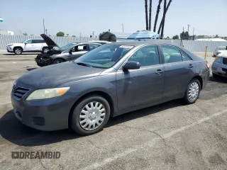 2011 Toyota Camry LE z VIN 4T1BF3EK6BU209317, wystawiony jako Copart lot #58381345 z przebiegiem 232 700 mil mil oraz Czysty tytuł • Clean title. Historia ofert i sprzedaży dostępna na DreamBid. Obrazek 1.