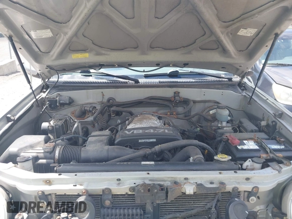 2003 Toyota Sequoia SR5 with VIN 5TDBT44A23S140109, listed as a IAAI auction lot 42231059 with 271,301 mi miles and . Bid and sale history available at DreamBid. Image 10.