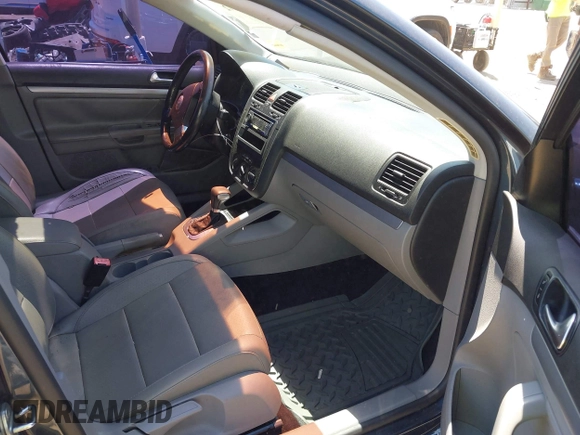 2008 Volkswagen Jetta SE with VIN 3VWRM71K48M123343, listed as a IAAI auction lot 42278272 with 206,469 mi miles and . Bid and sale history available at DreamBid. Image 5.