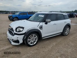 2020 MINI Countryman Cooper S with VIN WMZYW7C03L3L43586, listed as a Copart auction lot 64841424 with 42,940 mi miles and Non Repairable. Bid and sale history available at carsss.com. Image 1.