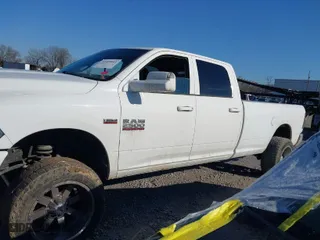 2018 Ram 2500 Tradesman with VIN 3C6UR5HJ0JG216906, listed as a IAAI auction lot 41409441 with 122,401 mi miles. Bid and sale history available at carsss.com. Image 14.