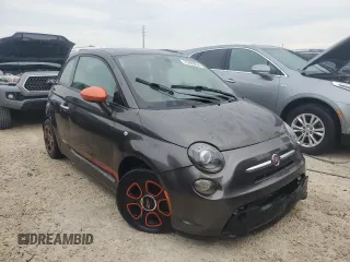 2018 FIAT 500e with VIN 3C3CFFGE4JT377469, listed as a Copart auction lot 79469034 with 0 mi miles and Non Repairable. Bid and sale history available at carsss.com. Image 4.