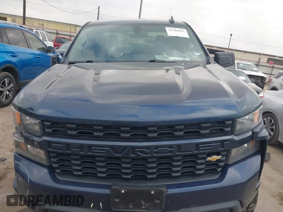 2020 Chevrolet Silverado 1500 Custom with VIN 1GCRWBEHXLZ339073, listed as a IAAI auction lot 41508633 with 90,672 mi miles. Bid and sale history available at carsss.com. Image 12.