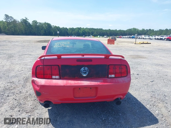 2008 Ford Mustang GT Deluxe z VIN 1ZVHT82H285184963, wystawiony jako IAAI lot #42479534 z przebiegiem 164 349 mil mil oraz . Historia ofert i sprzedaży dostępna na DreamBid. Obrazek 16.