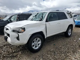 2019 Toyota 4Runner SR5 with VIN JTEBU5JR7K5663185, listed as a Copart auction lot 49112055 with 77,907 mi miles and Salvage Title. Bid and sale history available at carsss.com. Image 1.