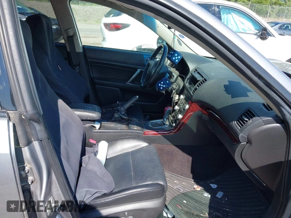 2009 Subaru Outback Limited with VIN 4S4BP66C697333795, listed as a IAAI auction lot 42640542 with 164,714 mi miles and . Bid and sale history available at DreamBid. Image 5.