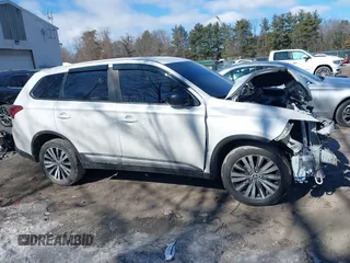 2020 Mitsubishi Outlander ES with VIN JA4AZ3A30LZ017329, listed as a IAAI auction lot 41704168 with 54,259 mi miles and . Bid and sale history available at DreamBid. Image 12.
