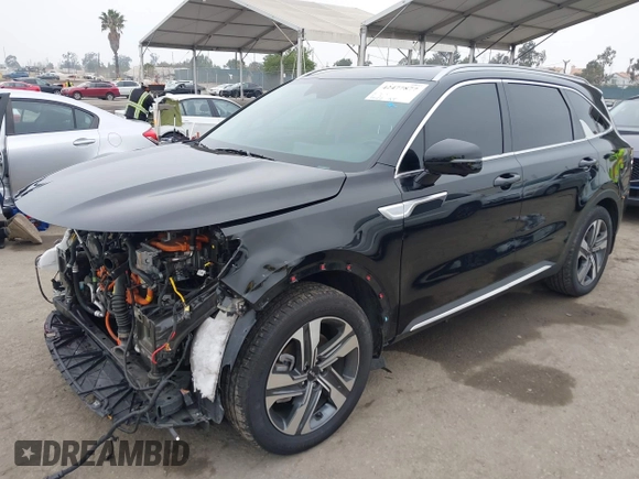 2024 Kia Sorento SX Prestige with VIN KNDRKDLGXR5247947, listed as a IAAI auction lot 42477877 with 39,120 mi miles and . Bid and sale history available at DreamBid. Image 18.