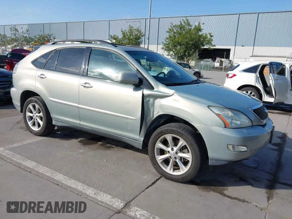2008 Lexus RX with VIN 2T2HK31U68C090638, listed as a IAAI auction lot 42136578 with 97,610 mi miles. Bid and sale history available at carsss.com. Image 1.