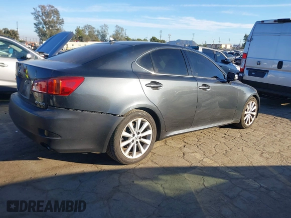 2009 Lexus IS 250 with VIN JTHBK262195092435, listed as a IAAI auction lot 40872640 with 245,143 mi miles. Bid and sale history available at carsss.com. Image 4.