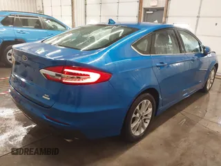 2020 Ford Fusion SE with VIN 3FA6P0HD5LR235436, listed as a IAAI auction lot 41006660 with 60,207 mi miles. Bid and sale history available at carsss.com. Image 4.