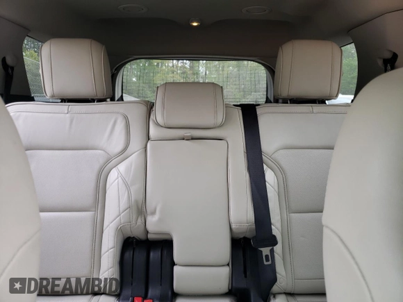 2017 Ford Explorer Platinum z VIN 1FM5K8HT9HGD50285, wystawiony jako Copart lot #54277795 z przebiegiem 88 836 mil mil oraz Szkoda całkowita • Salvage title. Historia ofert i sprzedaży dostępna na DreamBid. Obrazek 10.