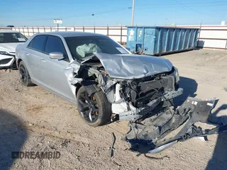 2021 Chrysler 300 with VIN 2C3CCABG6MH626517, listed as a IAAI auction lot 40832346 with 60,492 mi miles. Bid and sale history available at carsss.com. Image 1.