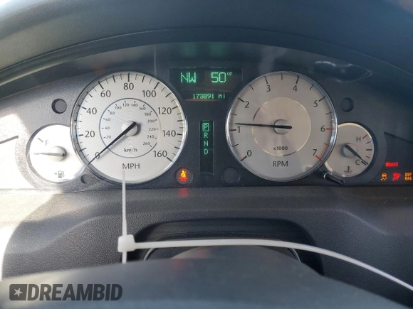 2008 Chrysler 300 C with VIN 2C3LK63H68H179510, listed as a Copart auction lot 46367795 with 173,891 mi miles and Salvage Title. Bid and sale history available at carsss.com. Image 9.