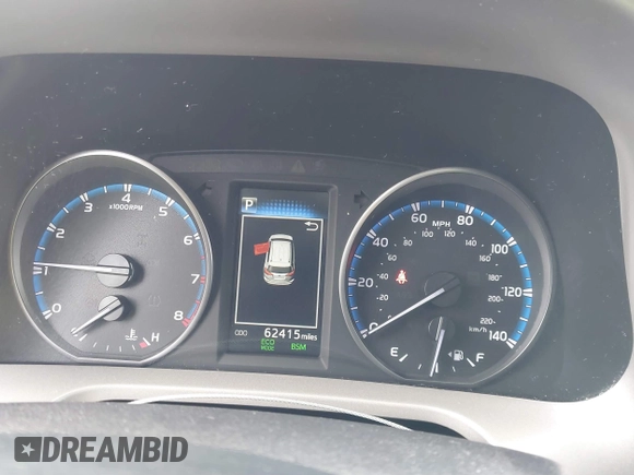 2018 Toyota RAV4 XLE with VIN 2T3RFREV6JW857693, listed as a IAAI auction lot 41541902 with 62,415 mi miles. Bid and sale history available at carsss.com. Image 7.