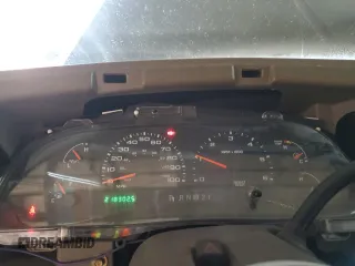 2002 Ford Excursion Limited с VIN 1FMNU42S32EB52470, выставлен на аукционе Copart как лот 47244495 с пробегом 218 302 миль миль и Списание • Salvage title. История ставок и продаж доступна на DreamBid. Изображение 9.