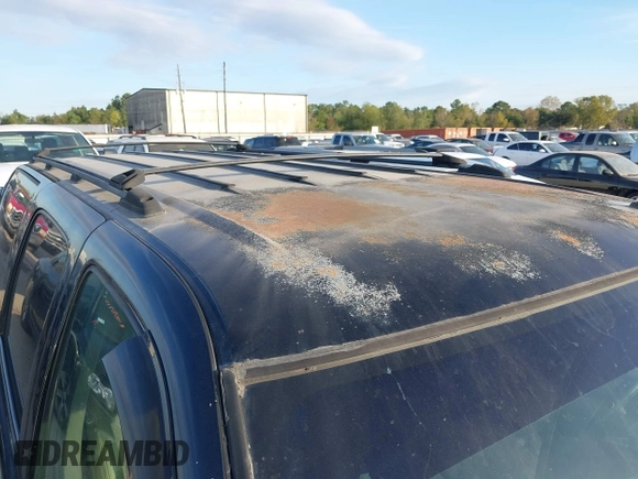 2002 Chevrolet Suburban LS with VIN 3GNEC16Z52G247934, listed as a IAAI auction lot 41081608 with 1 mi miles. Bid and sale history available at carsss.com. Image 13.