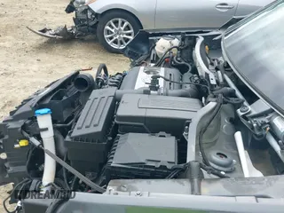 2012 Volkswagen Tiguan S с VIN WVGAV7AX2CW005790, выставлен на аукционе IAAI как лот 42942132 с пробегом 80 424 миль миль и . История ставок и продаж доступна на DreamBid. Изображение 20.