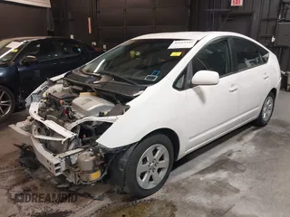 2005 Toyota Prius with VIN JTDKB22U453123675, listed as a IAAI auction lot 42115542 with 87,252 mi miles. Bid and sale history available at carsss.com. Image 2.
