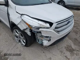 2019 Ford Escape Titanium with VIN 1FMCU9J95KUB50793, listed as a IAAI auction lot 41501161 with 111,644 mi miles. Bid and sale history available at carsss.com. Image 17.