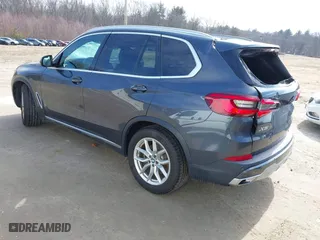 2019 BMW X5 xDrive40i with VIN 5UXCR6C55KLL27667, listed as a IAAI auction lot 41696852 with 55,387 mi miles. Bid and sale history available at carsss.com. Image 3.