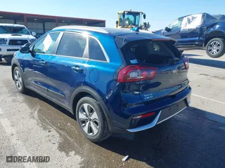 2019 Kia Niro LX with VIN KNDCB3LC3K5256718, listed as a IAAI auction lot 41877386 with 70,373 mi miles. Bid and sale history available at carsss.com. Image 3.