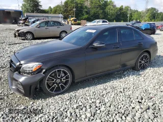 2020 Mercedes-Benz C 300 z VIN 55SWF8DB4LU331784, wystawiony jako Copart lot #60528855 z przebiegiem 110 218 mil mil oraz Szkoda całkowita • Salvage title. Historia ofert i sprzedaży dostępna na DreamBid. Obrazek 1.