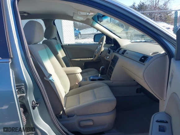 2006 Ford Five Hundred SE with VIN 1FAFP23146G119696, listed as a IAAI auction lot 41599381 with 184,040 mi miles. Bid and sale history available at carsss.com. Image 5.
