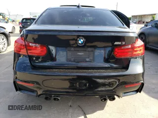 2015 BMW M3 z VIN WBS3C9C58FP804247, wystawiony jako Copart lot #50446713 z przebiegiem Nie podano mil oraz Szkoda całkowita • Salvage title. Historia ofert i sprzedaży dostępna na DreamBid. Obrazek 6.