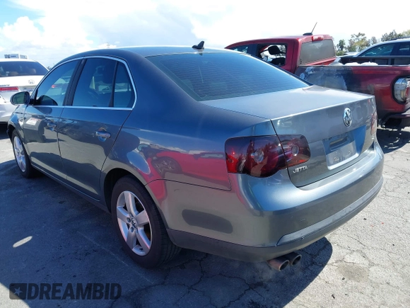 2008 Volkswagen Jetta SE with VIN 3VWRZ71K58M082108, listed as a IAAI auction lot 41799324 with 184,055 mi miles and . Bid and sale history available at DreamBid. Image 3.