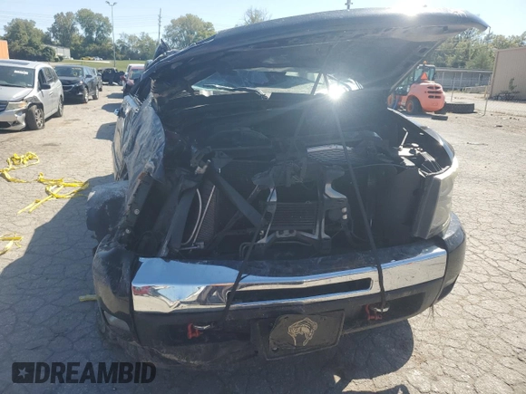 2011 Chevrolet Silverado 1500 LT with VIN 3GCPKSE36BG340646, listed as a Copart auction lot 89016955 with Not Provided miles and Non Repairable. Bid and sale history available at DreamBid. Image 5.
