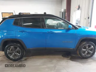 2019 Jeep Compass Latitude with VIN 3C4NJDBB8KT748817, listed as a IAAI auction lot 41289661 with 115,031 mi miles. Bid and sale history available at carsss.com. Image 13.
