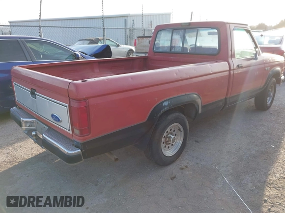 1989 Ford Ranger XLT with VIN 1FTCR10A6KUC37010, listed as a IAAI auction lot 41892634 with 52,902 mi miles. Bid and sale history available at carsss.com. Image 4.