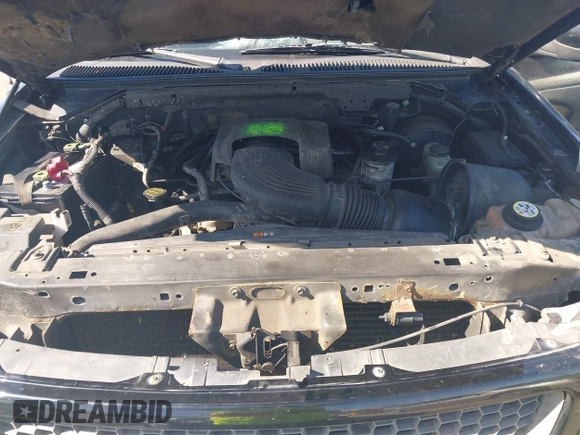 2003 Ford F-150 XL with VIN 2FTRX18L33CA33367, listed as a IAAI auction lot 42122086 with 1 mi miles. Bid and sale history available at carsss.com. Image 10.