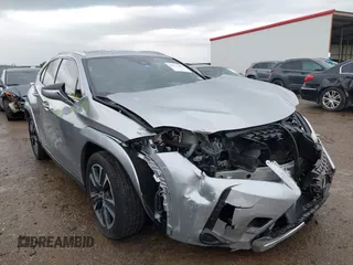 2024 Lexus UX 250h Premium z VIN JTHP6JBH7R2193351, wystawiony jako IAAI lot #42172680 z przebiegiem 10 072 mil mil oraz . Historia ofert i sprzedaży dostępna na DreamBid. Obrazek 1.