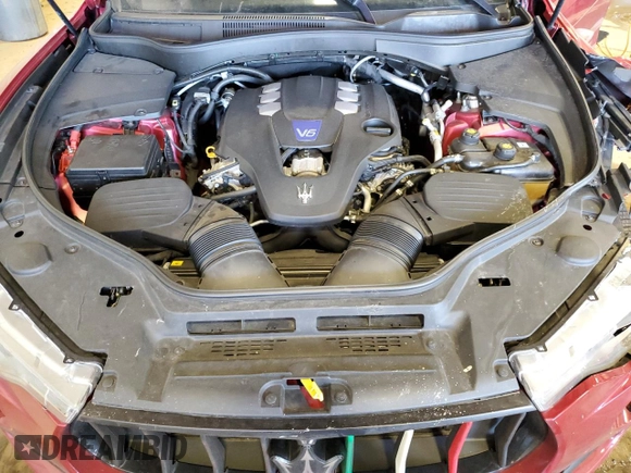 2020 Maserati Levante S with VIN ZN661YUL8LX343823, listed as a Copart auction lot 44697995 with 35,204 mi miles and Salvage title. Bid and sale history available at DreamBid. Image 12.