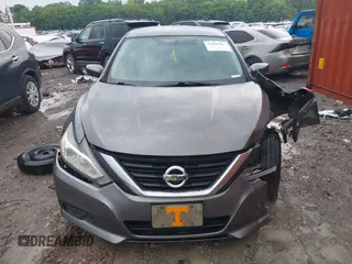 2017 Nissan Altima S z VIN 1N4AL3APXHN322528, wystawiony jako IAAI lot #42265187 z przebiegiem 95 594 mil mil oraz . Historia ofert i sprzedaży dostępna na DreamBid. Obrazek 11.