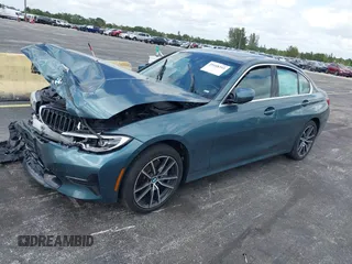 2020 BMW 3 Series 330i xDrive with VIN 3MW5R7J03L8B09157, listed as a IAAI auction lot 39168393 with 69,052 mi miles. Bid and sale history available at carsss.com. Image 16.
