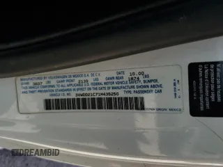 2001 Volkswagen Beetle GLX z VIN 3VWDD21C71M435250, wystawiony jako Copart lot #65546334 z przebiegiem 189 542 mil mil oraz Szkoda całkowita • Salvage title. Historia ofert i sprzedaży dostępna na DreamBid. Obrazek 12.