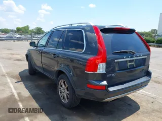 2013 Volvo XC90 Premier Plus with VIN YV4952CYXD1657584, listed as a IAAI auction lot 39643223 with 108,202 mi miles. Bid and sale history available at carsss.com. Image 3.