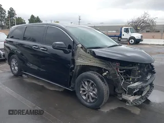 2022 Toyota Sienna XLE with VIN 5TDYRKEC8NS126392, listed as a IAAI auction lot 41912544 with 120,801 mi miles and . Bid and sale history available at DreamBid. Image 1.