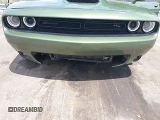 2020 Dodge Challenger R/T z VIN 2C3CDZBT0LH118907, wystawiony jako IAAI lot #42326228 z przebiegiem 92 235 mil mil oraz . Historia ofert i sprzedaży dostępna na DreamBid. Obrazek 6.