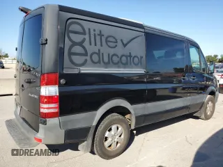 2016 Mercedes-Benz Sprinter with VIN WD4PE7DD8GP197609, listed as a Copart auction lot 77831204 with 102,702 mi miles and Clean Title. Bid and sale history available at DreamBid. Image 3.