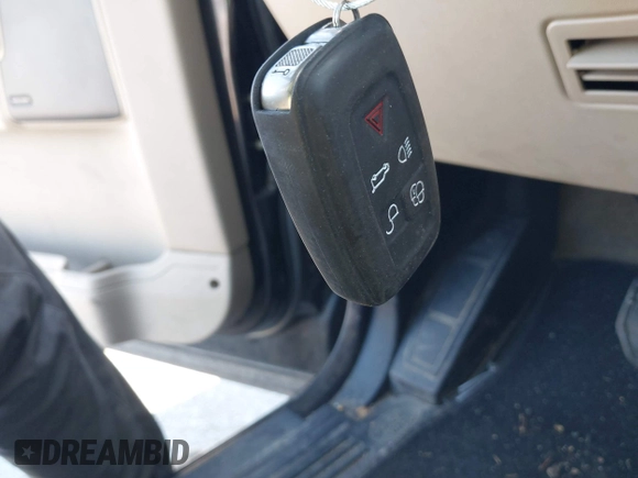 2011 Land Rover LR4 Lux с VIN SALAK2D48BA560328, выставлен на аукционе IAAI как лот 41974164 с пробегом 135 009 миль миль и . История ставок и продаж доступна на DreamBid. Изображение 11.