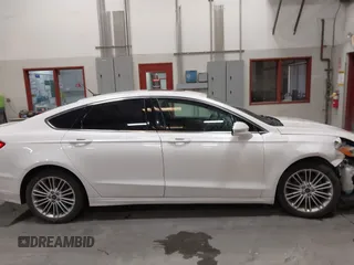 2016 Ford Fusion SE с VIN 3FA6P0H90GR194232, выставлен на аукционе IAAI как лот 42452759 с пробегом 99 310 миль миль и . История ставок и продаж доступна на DreamBid. Изображение 13.