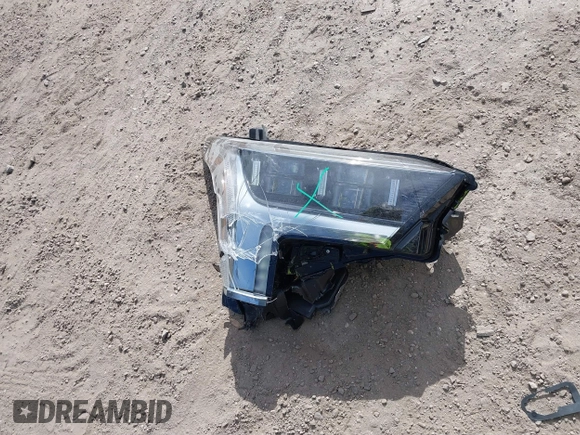 2024 Toyota Tundra 1794 Edition with VIN 5TFMA5DB2RX173868, listed as a IAAI auction lot 41149470 with 11,391 mi miles and . Bid and sale history available at DreamBid. Image 12.
