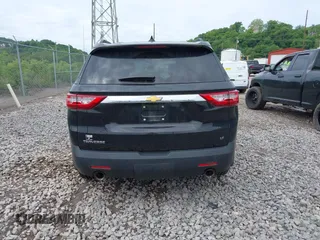 2019 Chevrolet Traverse LT z VIN 1GNERHKW4KJ303251, wystawiony jako IAAI lot #42346909 z przebiegiem 81 750 mil mil oraz . Historia ofert i sprzedaży dostępna na DreamBid. Obrazek 17.