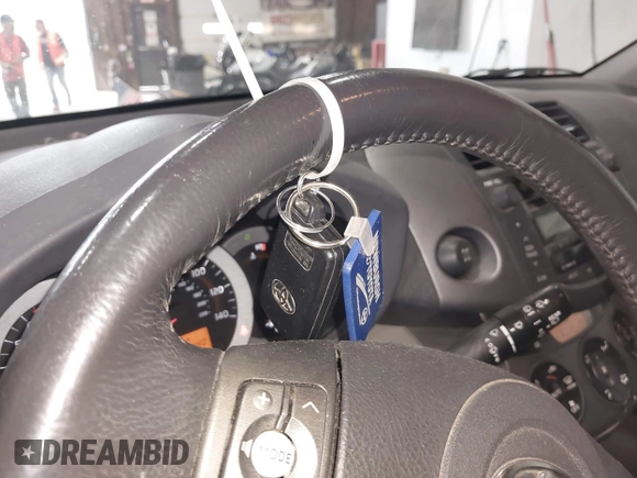 2011 Toyota RAV4 Limited with VIN 2T3DF4DVXBW153657, listed as a IAAI auction lot 42499240 with 116,140 mi miles and . Bid and sale history available at DreamBid. Image 11.